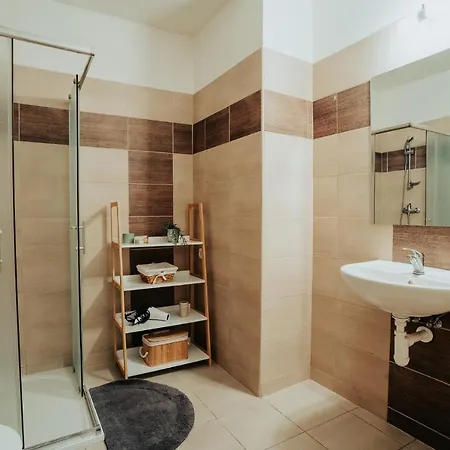 Apartment J&j