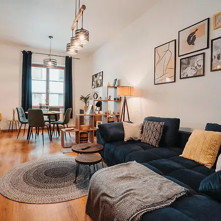 Apartment J&j *